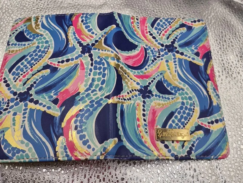 Lilly Pulitzer passport case